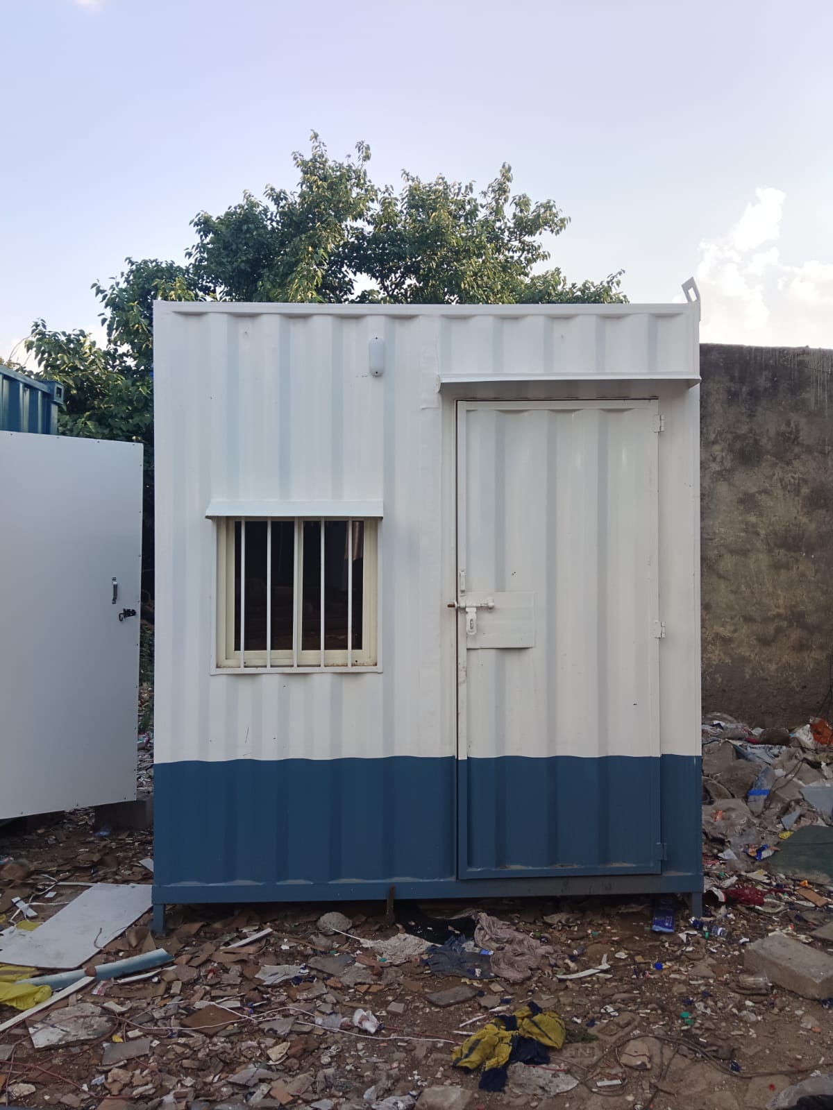 Portable Security Guard Cabin view 11